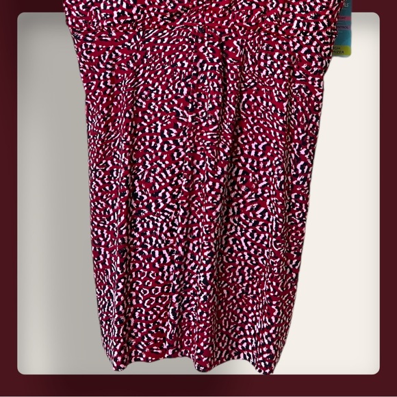 SWIM SOLUTIONS Women's Red Stretch Tummy Control Flyaway Sweetheart Swimdress 22 - Picture 4 of 16